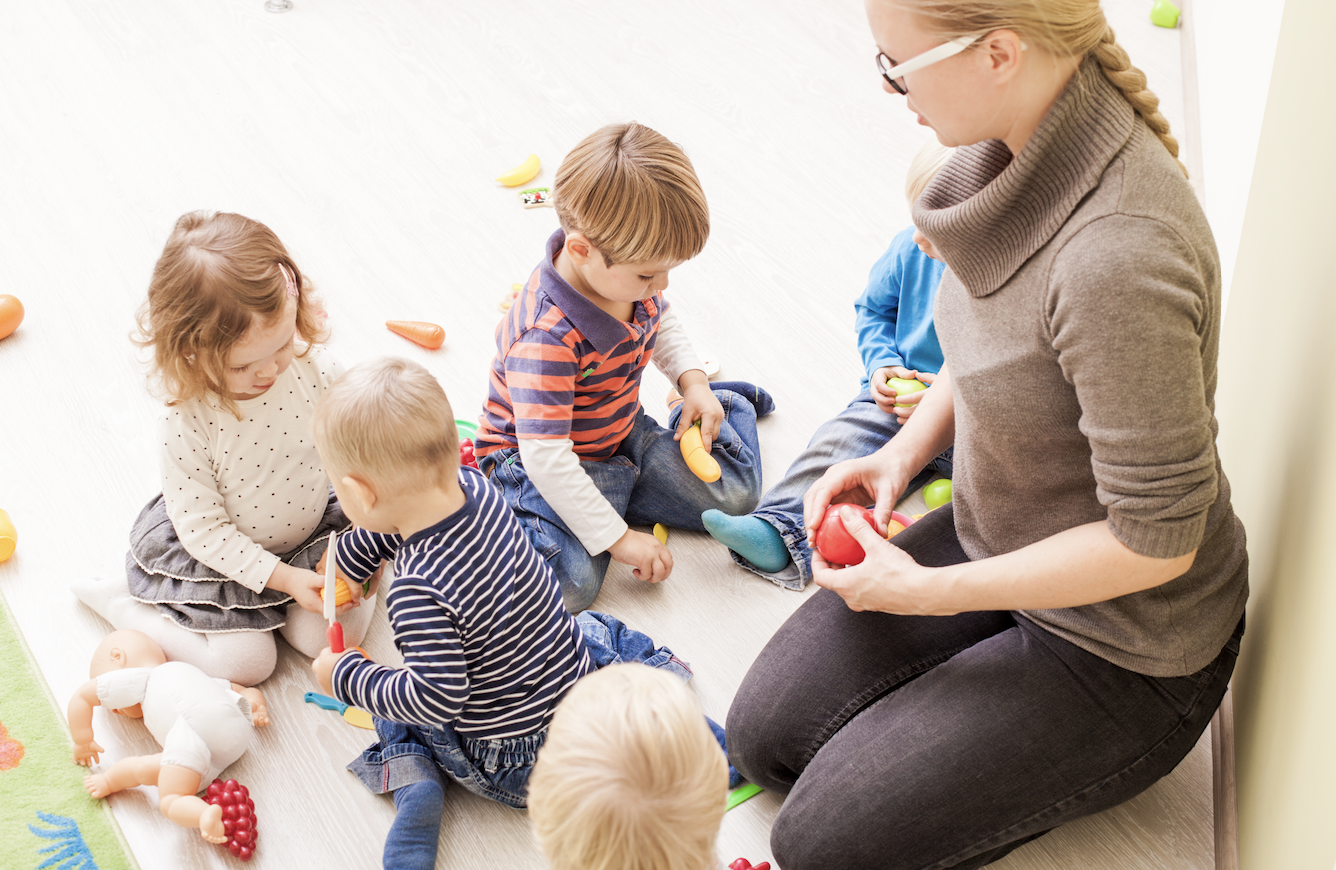 Opiekunowie dzieci w żłobkach